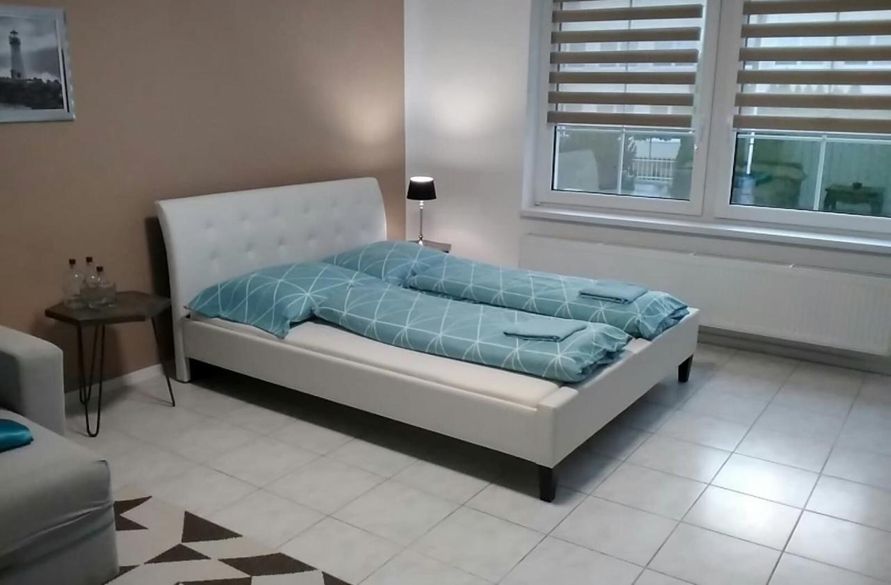 Slnecny Apartmanovy Dom Oszlány Kültér fotó