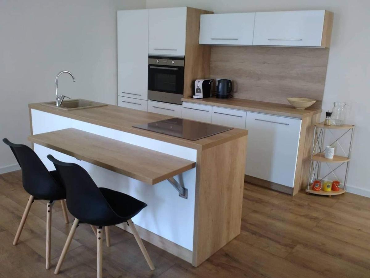 Slnecny Apartmanovy Dom Oszlány Kültér fotó