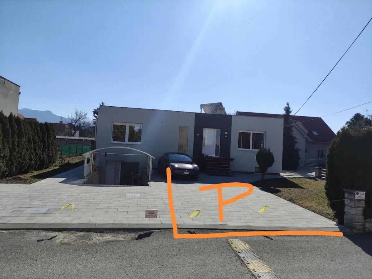 Slnecny Apartmanovy Dom Oszlány Kültér fotó