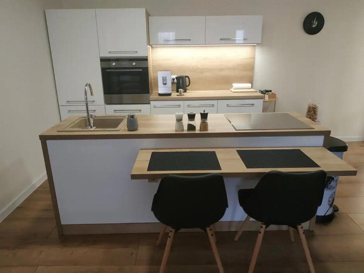 Slnecny Apartmanovy Dom Oszlány Kültér fotó